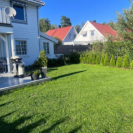 Super Fresh With Garden Wifi Ev Carger 公寓 Nøtterøy