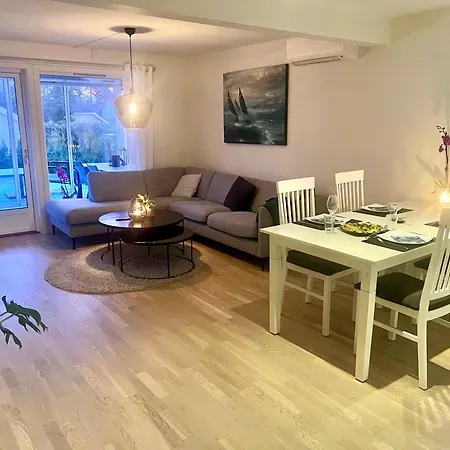 Super Fresh With Garden Wifi Ev Carger Апартаменты