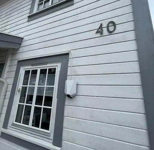 Lägenhet Super Fresh With Garden Wifi Ev Carger *